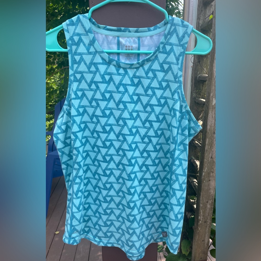 Title Nine Aqua Geometric Sleeveless Athletic Tank